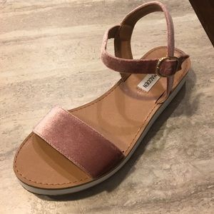 Cute velvet Steve Madden sandals